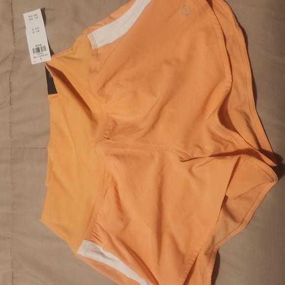 NWT Gilly Hicks Running Shorts - Picture 4 of 6